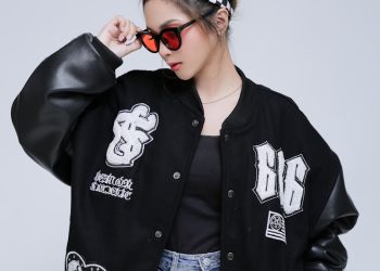 a person wearing sunglasses